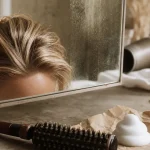 Volume cheveux fins : racines décollées, produits légers pour cheveux plats