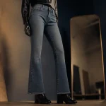 Bootcut définition : jean bootcut ajusté et évasé, taille et longueur